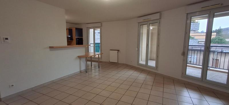 Appartement - 90 m² - 4 pièces