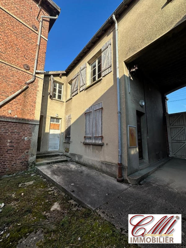 Immeuble - 1 735 m²