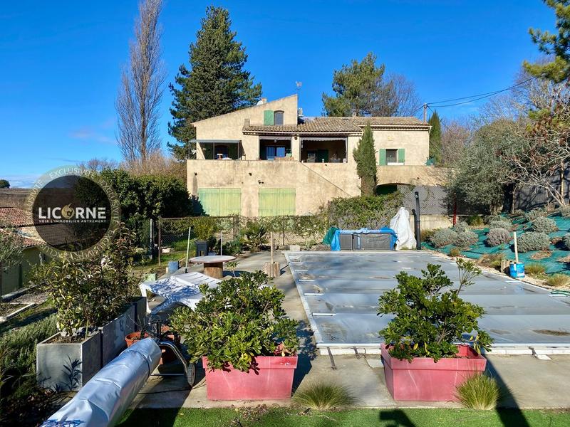 Villa - 195 m² - 7 pièces