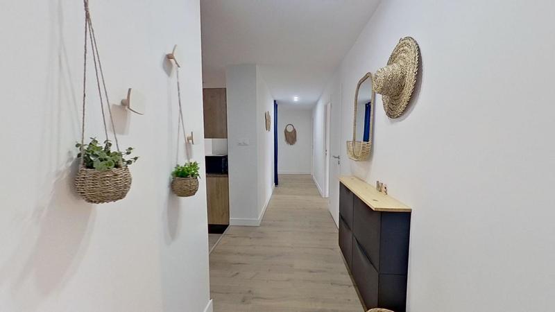 Appartement - 90 m² - 5 pièces