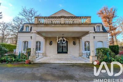 Maison de maîtres - 373 m² - 8 pièces