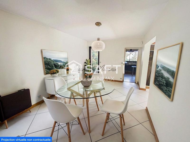 Maison - 260 m² - 8 pièces