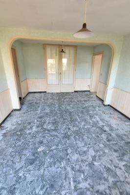 Maison - 236 m² - 23 pièces