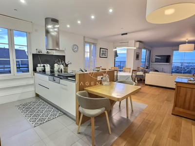 Appartement - 130 m² - 6 pièces