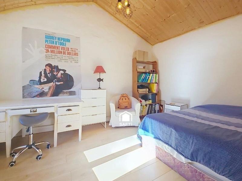 Maison - 226 m² - 8 pièces