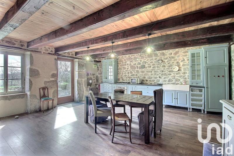 Maison de campagne - 250 m² - 7 pièces