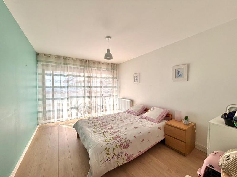 Appartement - 93 m² - 4 pièces