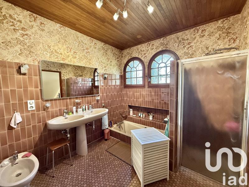 Maison - 174 m² - 7 pièces