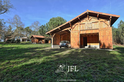 Propriété - 151 m² - 4 pièces