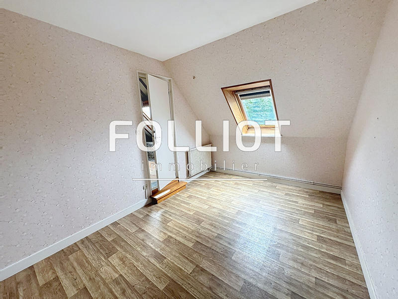 Maison - 92 m² - 6 pièces