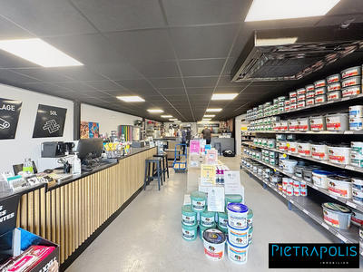 Local commercial - 208 m²
