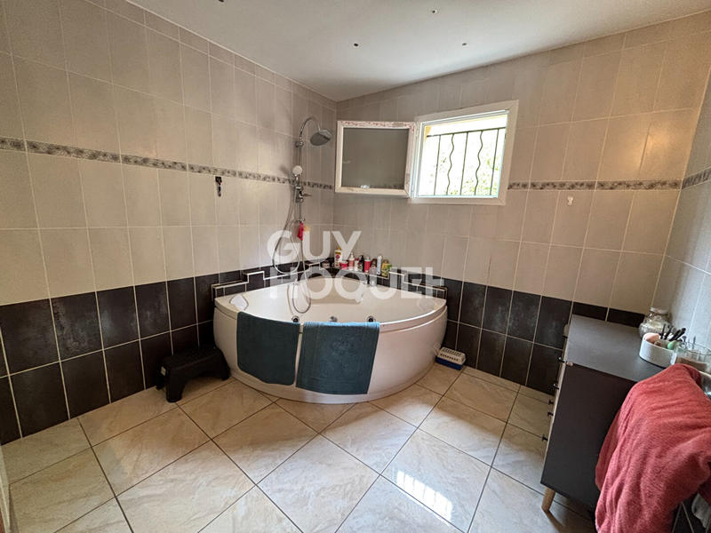 Maison - 128 m² - 6 pièces