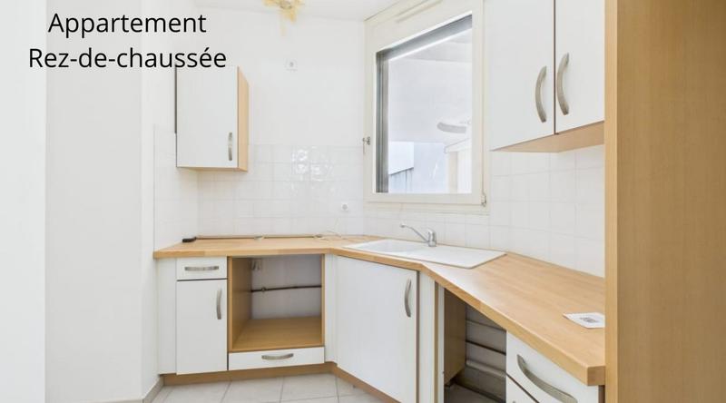 Maison - 300 m² - 11 pièces