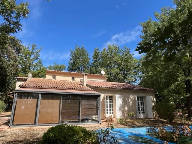 Maison - 206 m² - 5 pièces