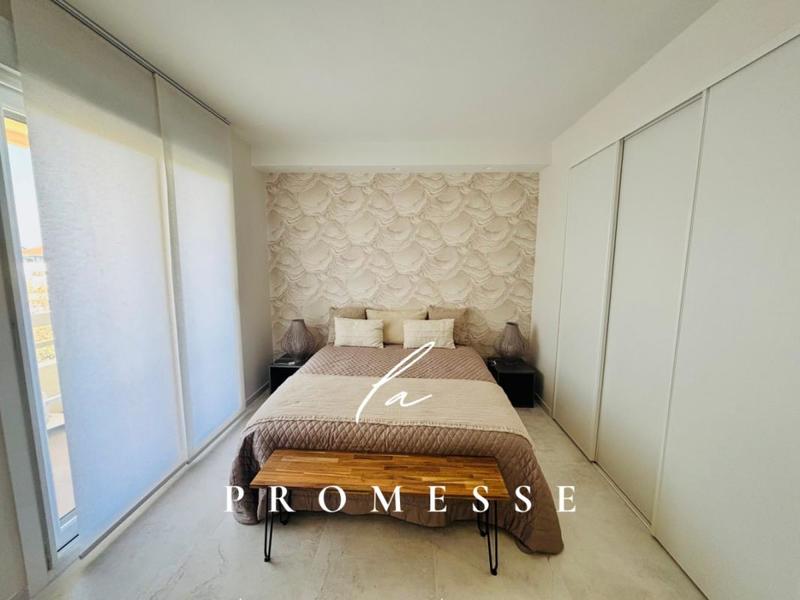 Appartement - 140 m² - 5 pièces