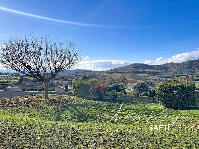 Maison - 220 m² - 8 pièces