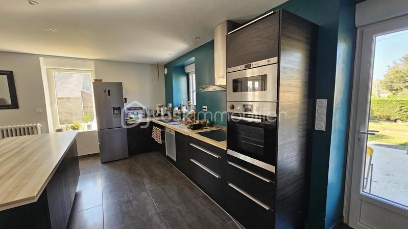 Demeure - 200 m² - 7 pièces