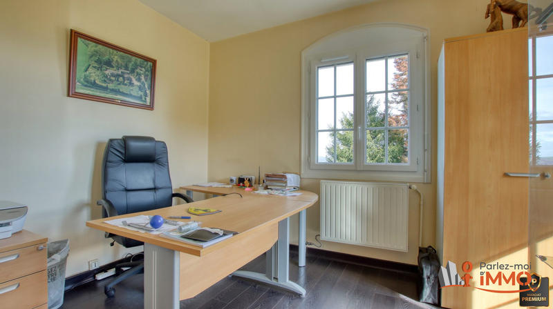 Maison - 185 m² - 7 pièces