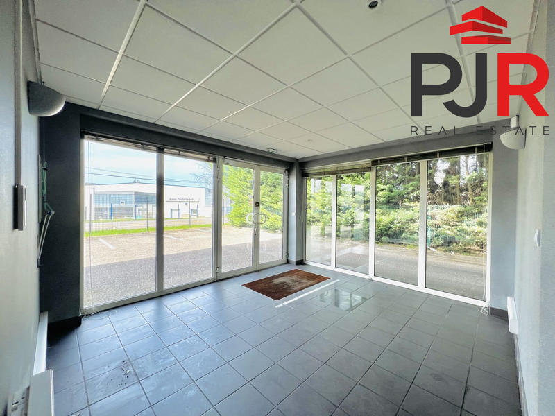 Local d'activités - 509 m²