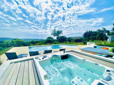 Villa - 166 m² - 4 pièces