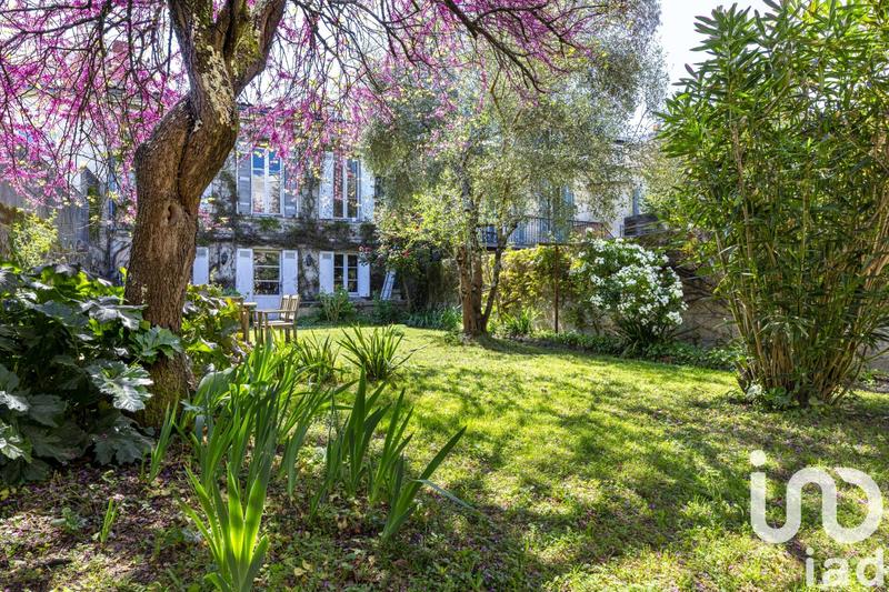 Maison - 200 m² - 8 pièces