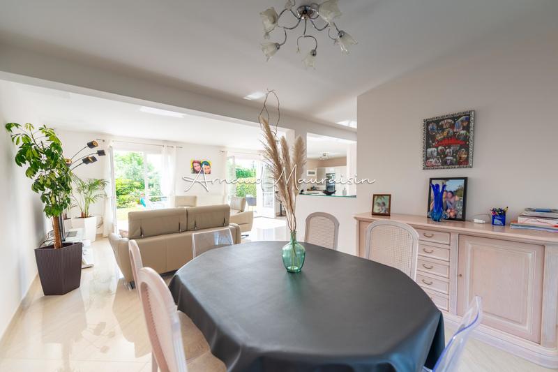 Maison - 162 m² - 6 pièces