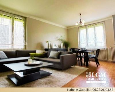 Maison - 138 m² - 4 pièces