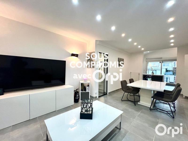 Maison - 114 m² - 5 pièces