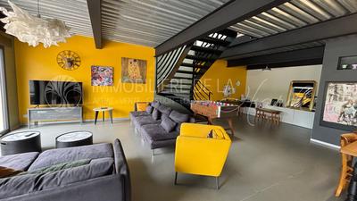 Loft - 150 m² - 5 pièces