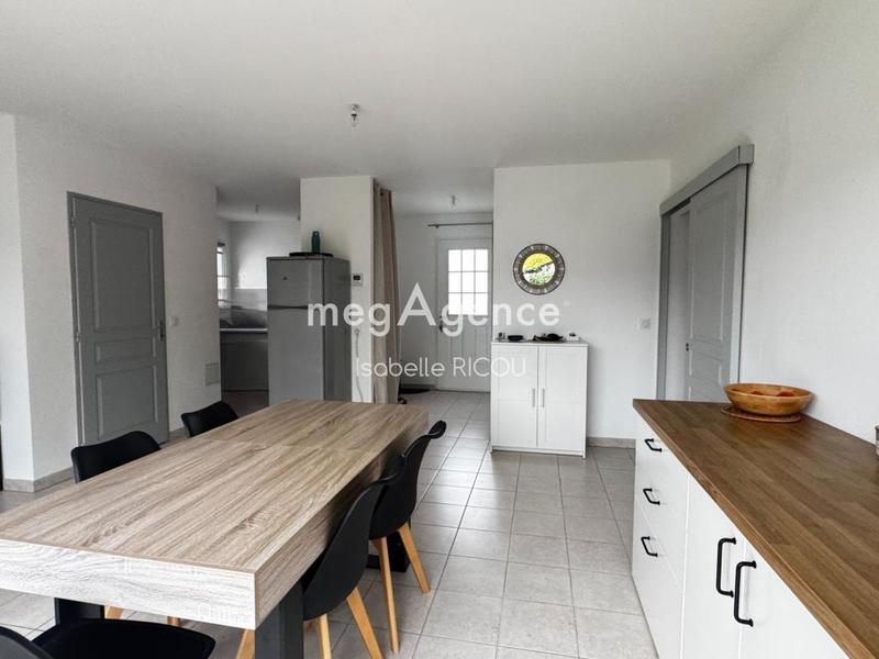 Maison traditionnelle - 70 m² - 4 pièces