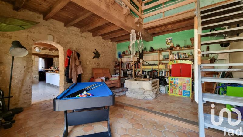 Maison - 361 m² - 12 pièces