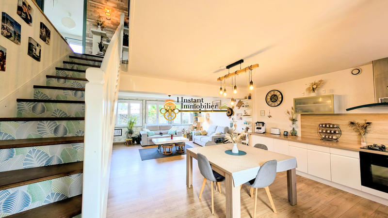 Maison - 145 m² - 7 pièces