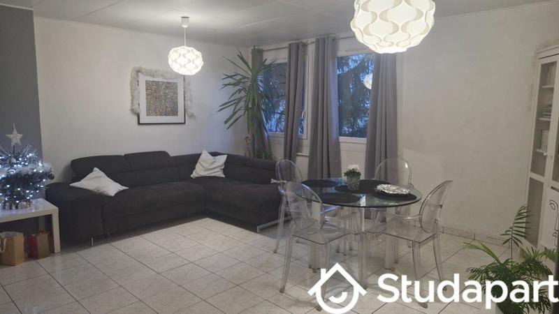 Chambre - 15 m² - 1 pièce