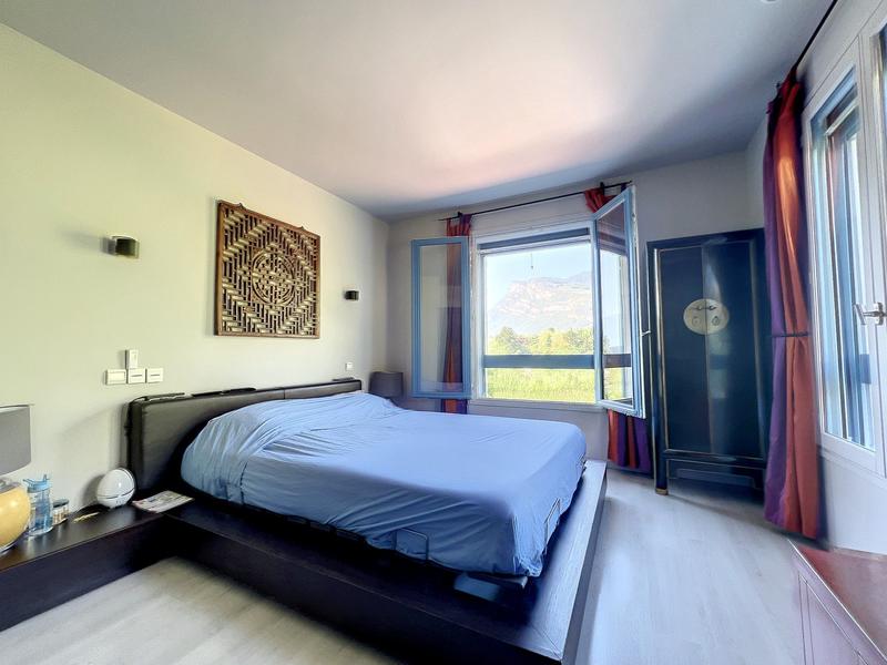 Villa - 146 m² - 6 pièces