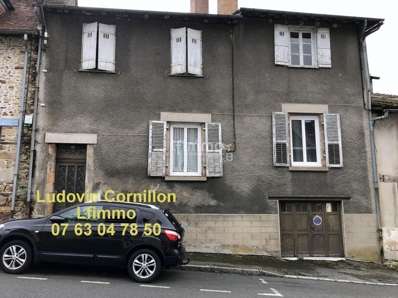 Maison de village - 280 m² - 8 pièces