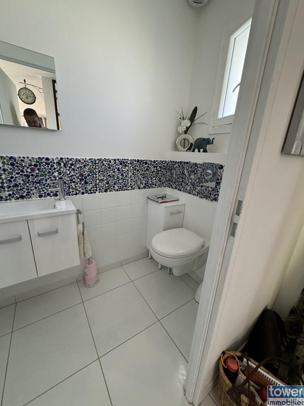 Maison - 102 m² - 4 pièces