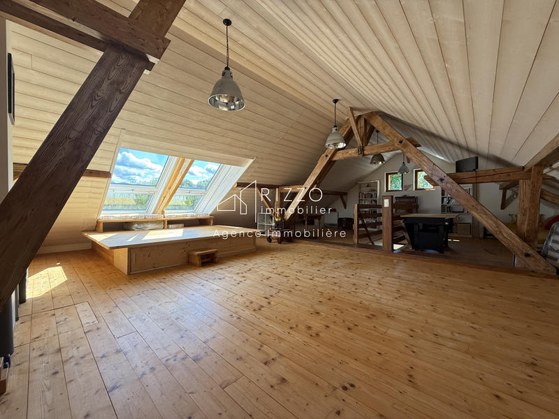 Maison - 176 m² - 5 pièces