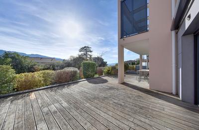 Appartement - 92 m² - 4 pièces