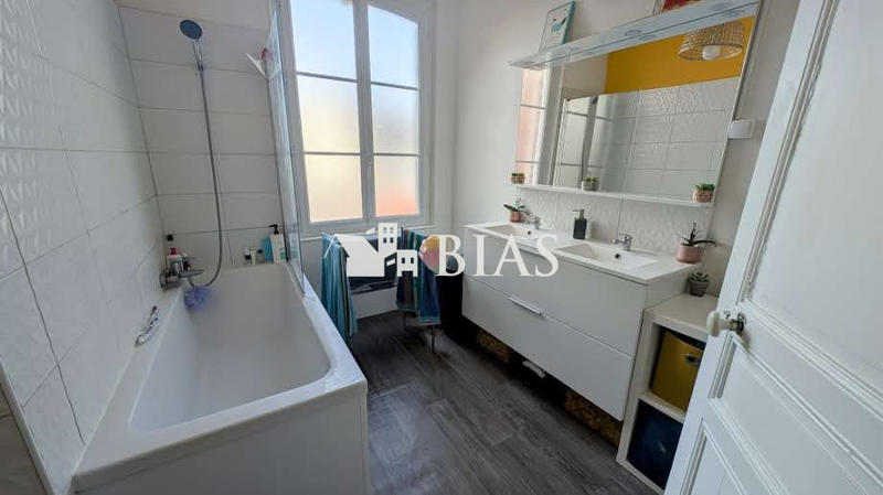 Fonds de commerce - Local commercial - 294 m²