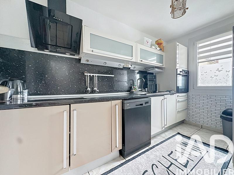 Maison - 92 m² - 4 pièces