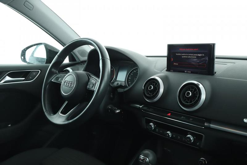 Audi A3 Berline 35 Tfsi Cod Sport s tronic 7 150 ch