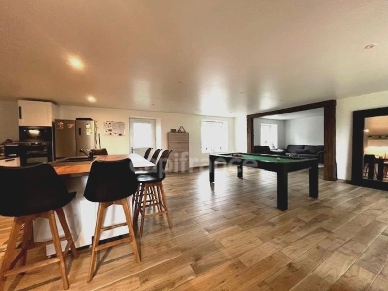 Maison - 170 m² - 7 pièces