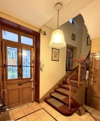 Maison - 180 m² - 6 pièces