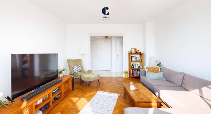 Appartement - 108 m² - 5 pièces