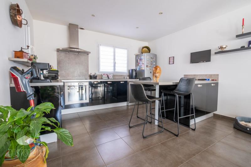 Maison - 96 m² - 4 pièces