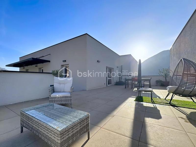 Appartement - 81 m² - 4 pièces