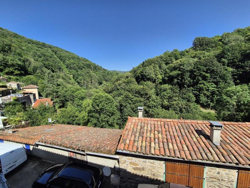 Maison - 93 m² - 5 pièces