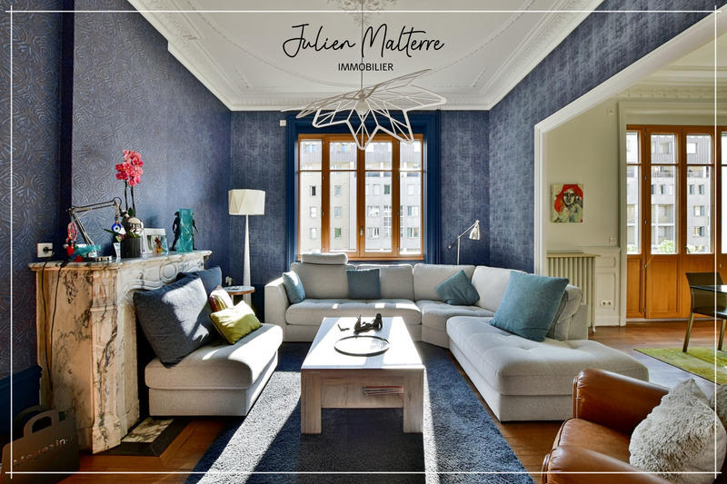 Maison bourgeoise - 211 m² - 8 pièces