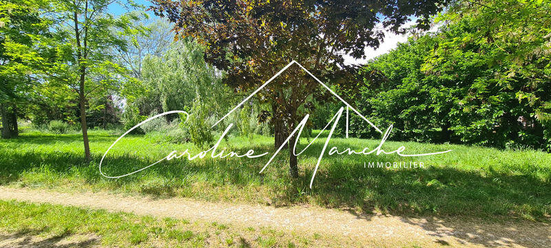 Propriété - 300 m² - 8 pièces