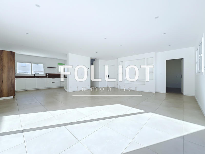 Maison - 139 m² - 6 pièces